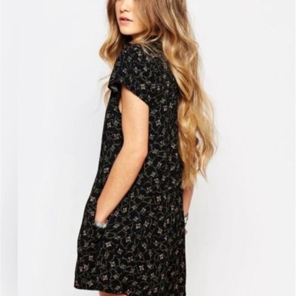Free People Debby Dot Romper in Black Floral NWOT - Picture 2 of 6